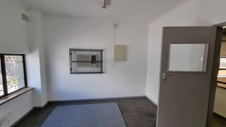 To Let Commercial Property for Rent in Woodstock Western Cape